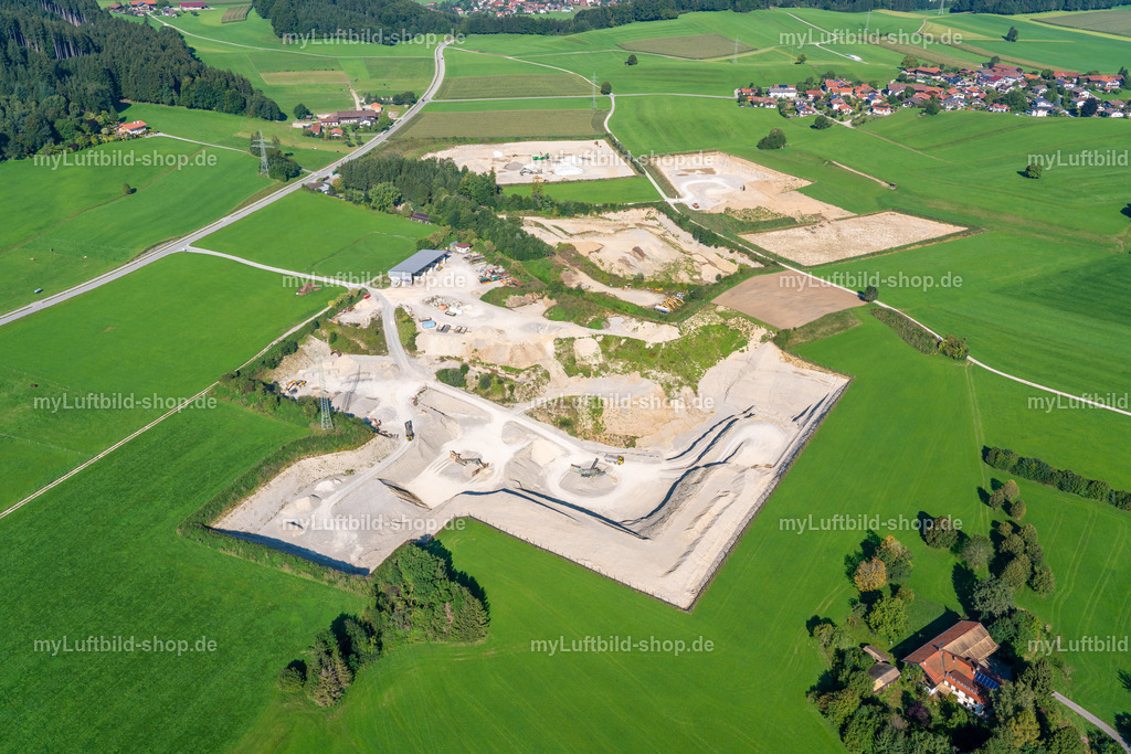 luftbild-kiesgrube-siegsdorf-bruno-kapeller-13 | Luftbild von Kiesgrube Fa Kecht in Siegsdorf - Realisiert mit Pictrs.com