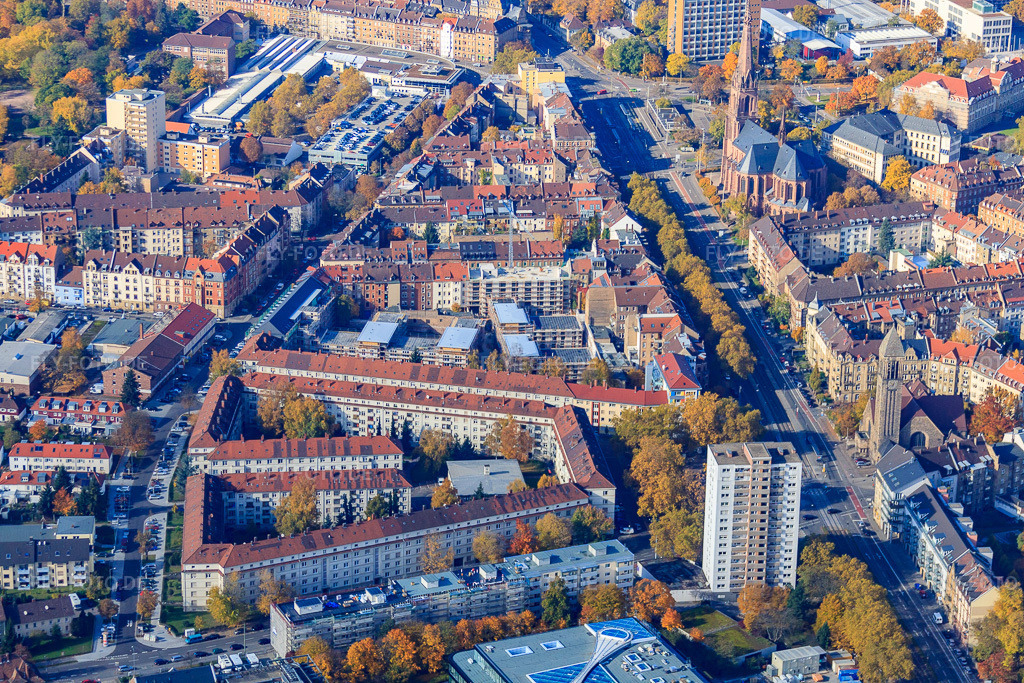 Luftbild: Gottesauer Platz an der Durlacher Allee im Ortsteil Oststadt in Karlsruhe im Bundesland Baden-Württemberg in Deutschland. Foto: IMG_35088.jpg vom 31.10.2010 durch Werner Riehm/FLY-FOTO.de