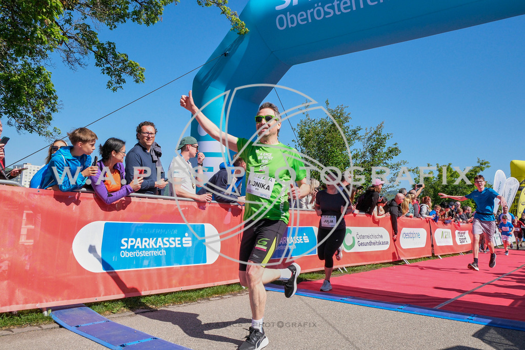 ..... | LINZ,AUSTRIA,27.April 24, Int. 3 Brückenlauf Linz  , Image shows: Photo: WAPICS / Michael ring