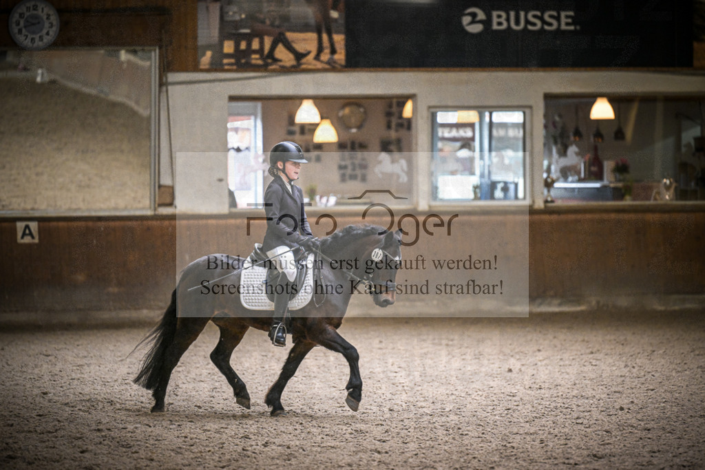 DOS_1832 | Entdecke hochwertige Reitturnierfotos von Foto Oger. Professionell, emotional und authentisch – jetzt Lieblingsmomente im Shop bestellen.Deutschlandweite Turnierfotografie. - Realisiert mit Pictrs.com