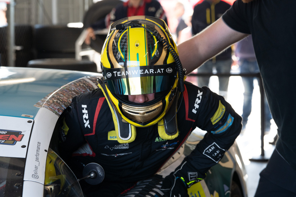 _DSC0945 | Exklusive Motorsport-Fotografie aus Leipzig von TXO Media – für Rennfahrer, Teams & Sponsoren. Sausemuth liefert starke Bilder, die Emotion zeigen. Jetzt buchen & glänzen! - Realisiert mit Pictrs.com