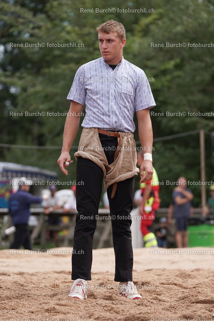 DSC09684-2 | René Burch leidenschaftlicher Fotograf aus Kerns in Obwalden.  Hier finden sie Sport, Landschaft und Natur Fotografie.
 - Realisiert mit Pictrs.com