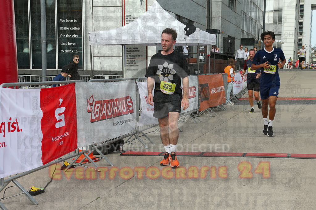 250920_1324_EX1_4352 | Sportfotografie im Rhein-Sieg Kreis, Köln, Bonn, NRW, Rheinland Pfalz, Hessen, etc. Unser Tätigkeitsfeld umfasst den Laufsport vom Volkslauf über den Marathon, Duathlon, Triathon bis zum Ultralauf wie Kölnpfad Ultra oder Schindertrail.