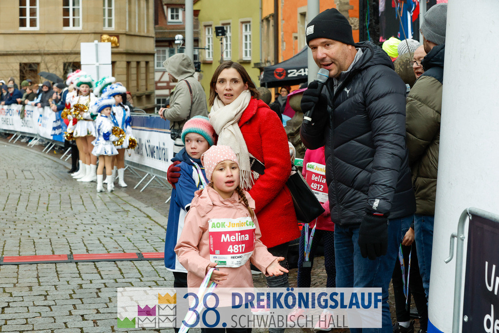 400m AOK Junior Cup | 3 Koenigslauf 2024 400m AOK Junior Cup - Realisiert mit Pictrs.com