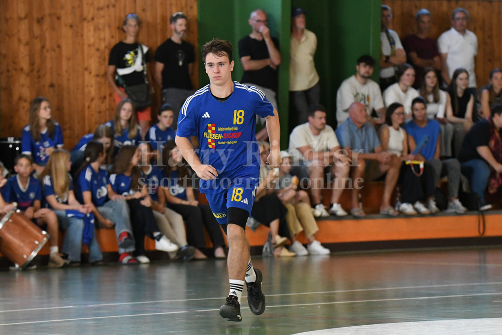 SSG Metten : TV Altötting |  Emanuel Pirzer (SSG Metten #18) - Realisiert mit Pictrs.com