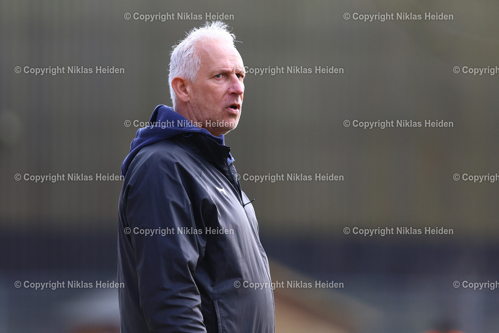 NH_FCStPauliU23_BWLohne_RegionalligaNord_01032026 | Christian Neidhart (Trainer, Blau-Weiß Lohne)Fußball I Herren I Regionalliga Nord I Saison 2025-2026 I 24. Spieltag I FC St. Pauli U23 - Blau-Weiß Lohne I 01.03.2026 I Edmund-Plambeck-Stadion