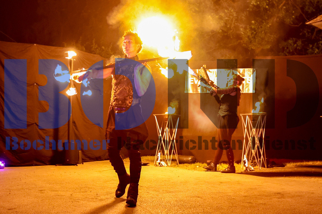 SES_MKRLHE20250705-118 | bond - Realisiert mit Pictrs.com