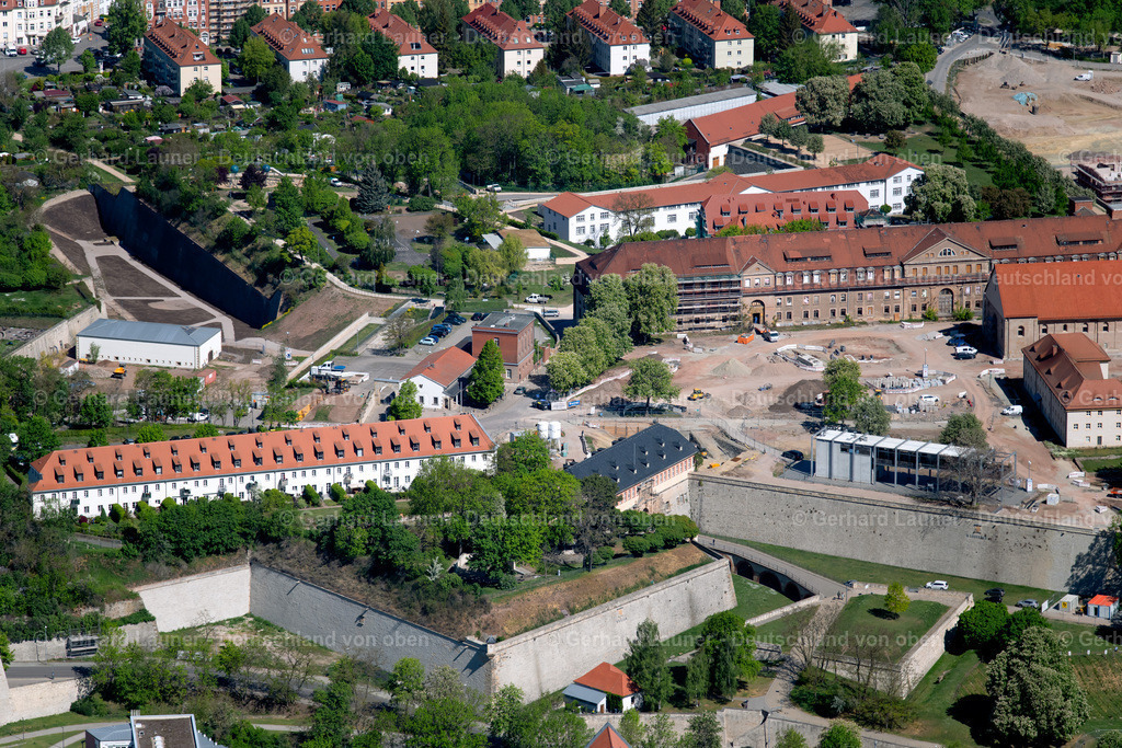4026618 | ERFURT 07.05.2020 Zitadelle am " Petersberg Entree " der " BUGA Erfurt 2021 " auf dem Petersberg im Ortsteil Altstadt in Erfurt im Bundesland Thüringen, Deutschland. Weiterführende Informationen bei: Bundesgartenschau Erfurt 2021 gemeinnützige GmbH,  Kummer.Lubk.Partner - Architekten Ingenieure Generalplaner,  STUDIO ANDREAS HELLER GmbH ARCHITECTS &amp; DESIGNERS. // Zitadelle am " Petersberg Entree " der " BUGA Erfurt 2021 " in the district Altstadt in Erfurt in the state Thuringia, Germany. Further information at: Bundesgartenschau Erfurt 2021 gemeinnuetzige GmbH,  Kummer.Lubk.Partner - Architekten Ingenieure Generalplaner,  STUDIO ANDREAS HELLER GmbH ARCHITECTS &amp; DESIGNERS. Foto: Gerhard Launer