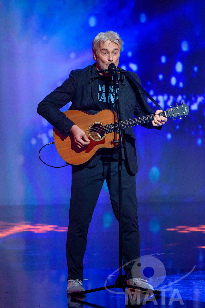 _DWA1414 | Werner Schmidbauer bei '30 Jahre Sternstunden-Gala 2023' in der Frankenhalle. Nürnberg, 15.12.2023 - Realisiert mit Pictrs.com