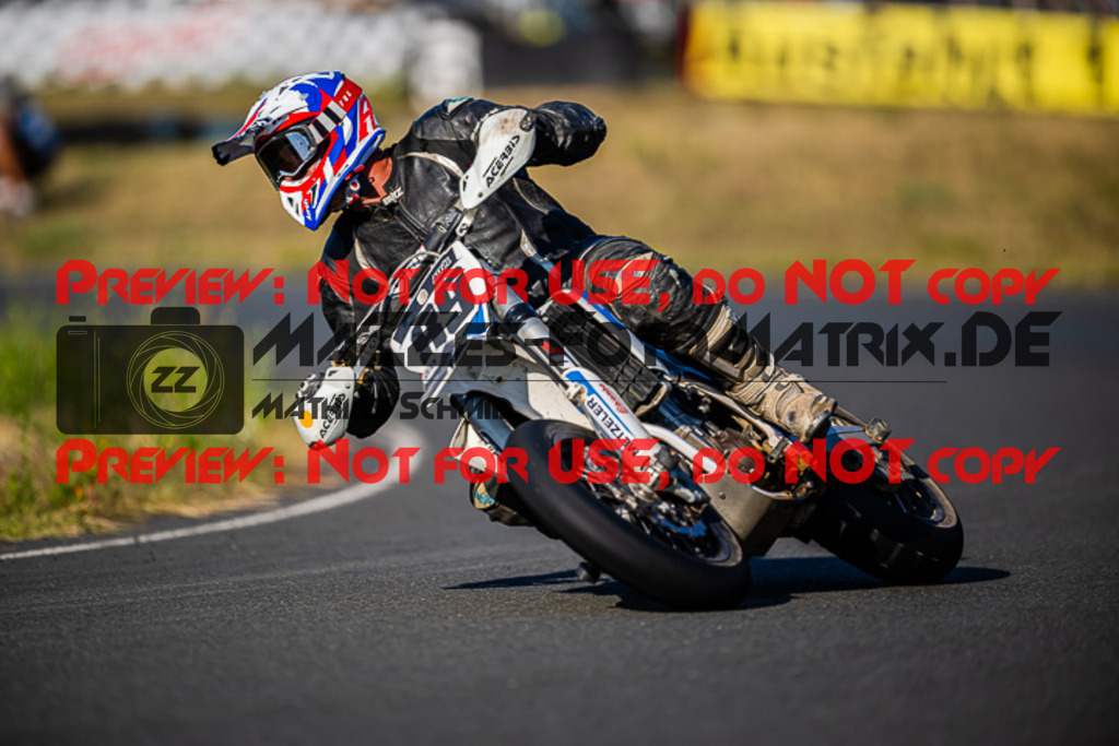 MaZZes_FotoMatrix_220813_1757 | UE40