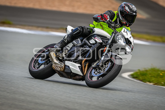 0472-260606BB-008_472 | Deine Full-Service-Agentur für ✔️Videoproduktionen und ✔️Motorsportfotografie Jetzt Angebot anfragen!