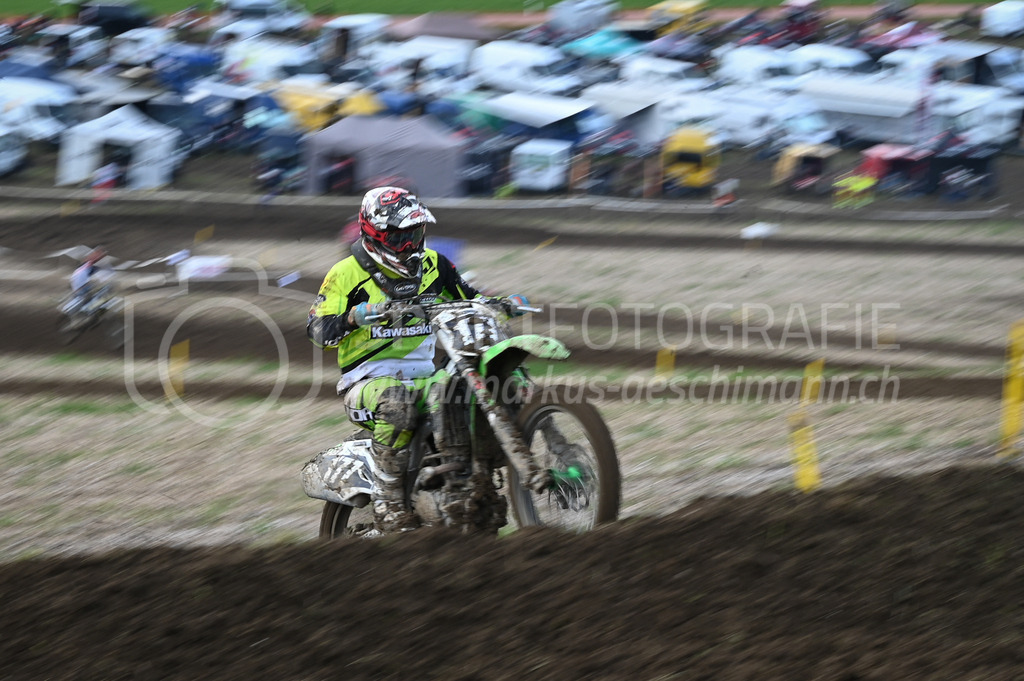 Motocross Schlatt bei Winterthur - 29. April 2023 | #177 Reichmuth Oskar aus Hagenbuch (CH) auf Kawasaki in der Kategorie Hobby Open am Motocross Schlatt bei Winterthur, 29. April 2023.
Instagram: @mx_schlatt | @mc_wila | @sam_schweiz
Bild: Sportfotografie Markus Aeschimann | www.markus-aeschimann.ch - Realisiert mit Pictrs.com