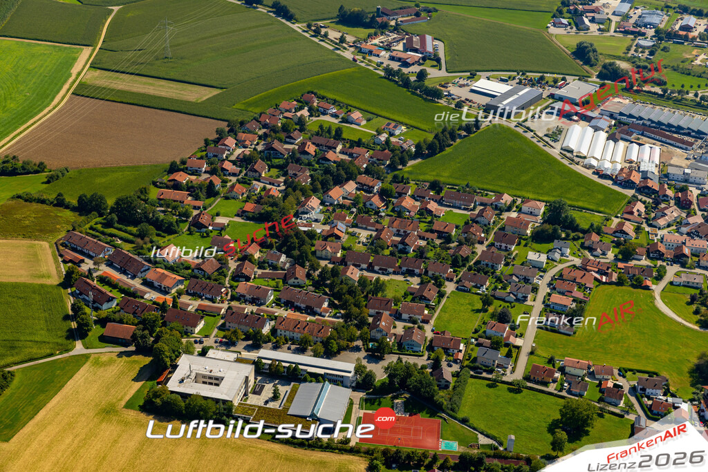 Das Luftbild zeigt :  Bad Birnbach - Die Luftaufnahme wurde 2024 vom UL-Flugzeug aus erstellt ( keine Drohne ) - Hochauflösende Luftaufnahme - Für grossformatige Ausdrucke geeignet. Die Geschenkidee !Mit Lizenz und Bildrechte bestellbar