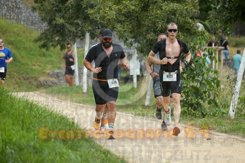 250824_1420_EX1_5899 | Sportfotografie im Rhein-Sieg Kreis, Köln, Bonn, NRW, Rheinland Pfalz, Hessen, etc. Unser Tätigkeitsfeld umfasst den Laufsport vom Volkslauf über den Marathon, Duathlon, Triathon bis zum Ultralauf wie Kölnpfad Ultra oder Schindertrail.