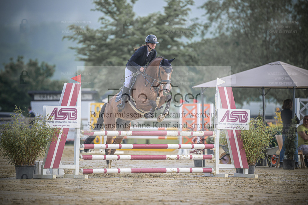 20240511-DOS_1195 | Entdecke hochwertige Reitturnierfotos von Foto Oger. Professionell, emotional und authentisch – jetzt Lieblingsmomente im Shop bestellen. - Realisiert mit Pictrs.com