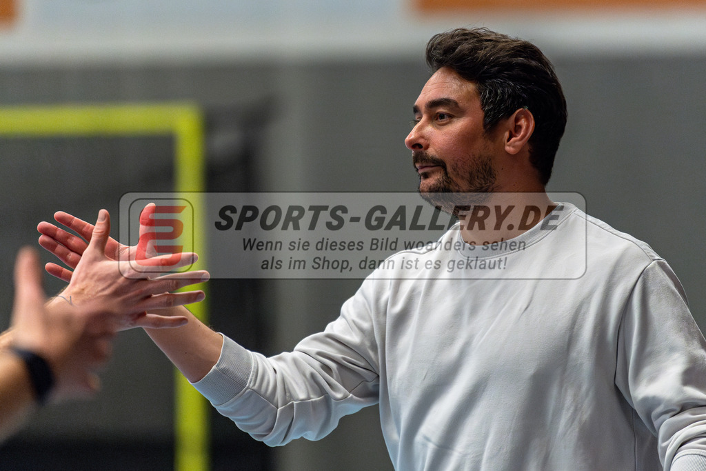 SM_20241218-D5A_7256-Verbessert-RR | 1.Bundesliga Hallenhockey  (M) HPC - HTHC