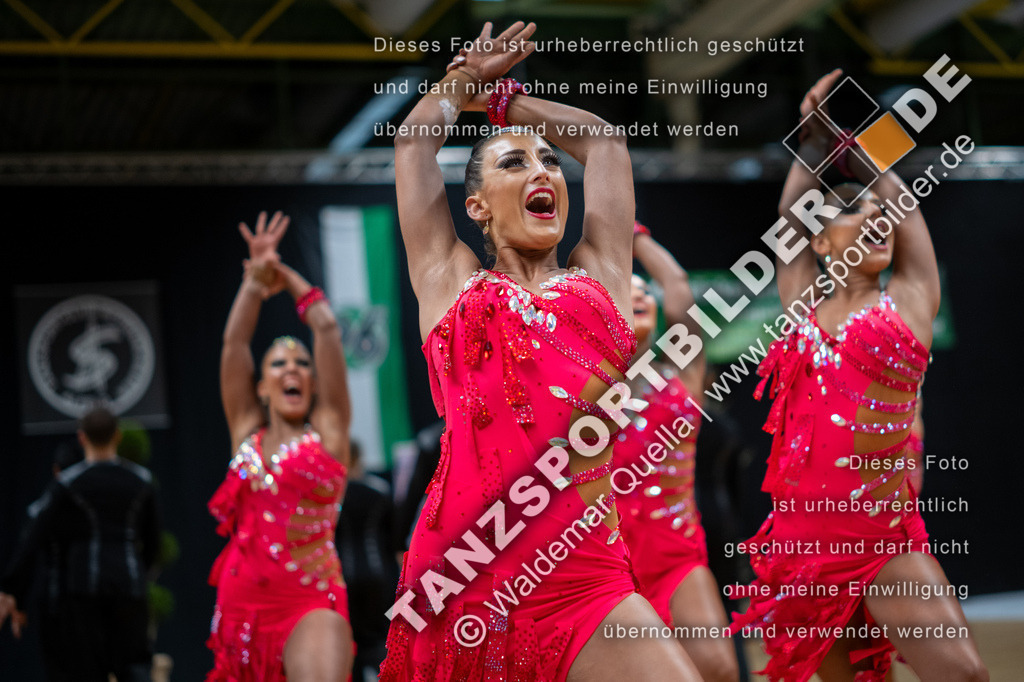 20250222-11055 | Hier finden Sie Tanz Bilder vom Latein und Standard Formationen tanzen. Sportbilder vom Tanzsport. Schöne Fotos und von Weltmeisterschaft, Europameisterschaft, Bundesliga, Regionalliga, Oberliga und Landesliga sowie von GOC Stuttgart, DanceComp, WM Bremen