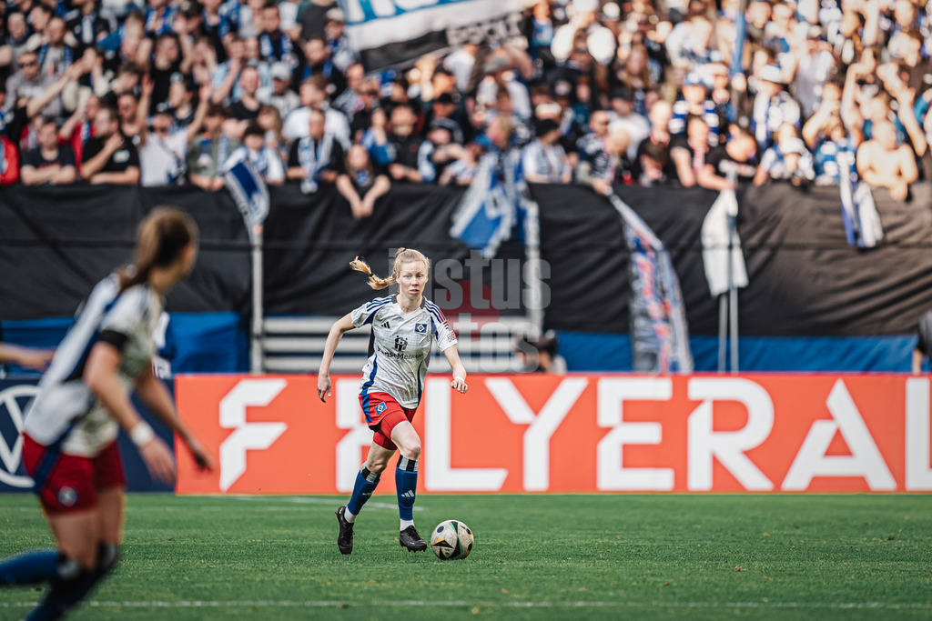 Fußball | Frauen | Saison 2024/2025  | DFB-Pokal der Frauen | Halbfinale | Hamburger SV vs. Werder Bremen | 23.03.2025 | Jacqueline Dönges (#21, HSV)