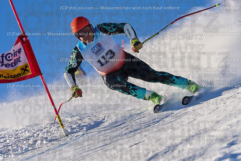 ALP4799_MASTERS-Cup_GS-A Herrn_Mestres Robert | (C)FotoLois.com, Alois Spandl. FIS Masters-Cup Wildschönau, Giant Slalom auf der Piste Schatzberg GS, Siegerehrung auf dem Dorfplatz Niederau, Sa 13. Januar 2024.
