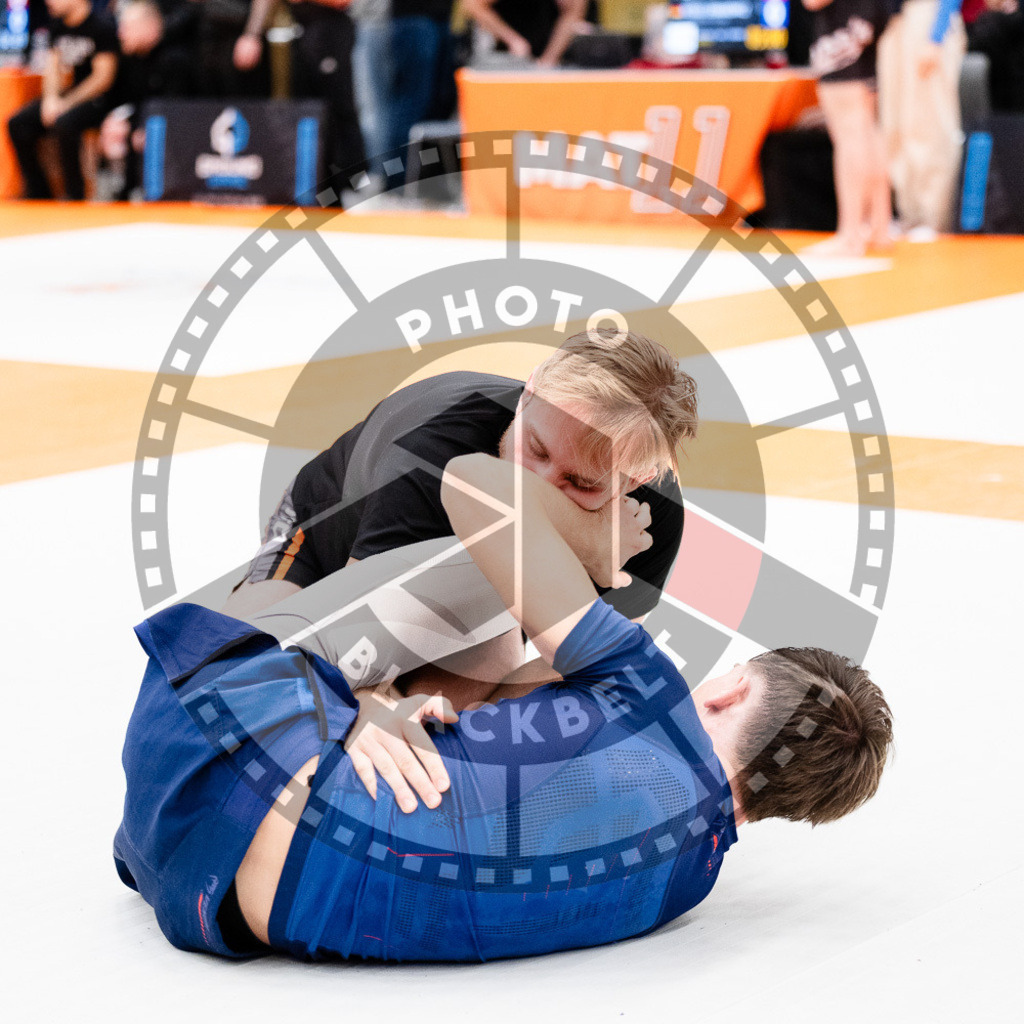 20251122PBB15952 | Athletes compete during the Grappling Industries Berlin Jiu-Jitsu and Grappling Championship, on November 22, 2025 in Berlin, Germany. © photoblackbelt
