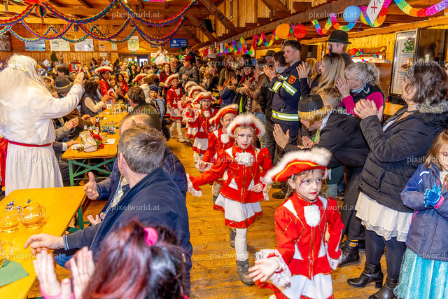 Bärentreiben in Steuerberg | Bildershop von pixelworld.at - Realisiert mit Pictrs.com