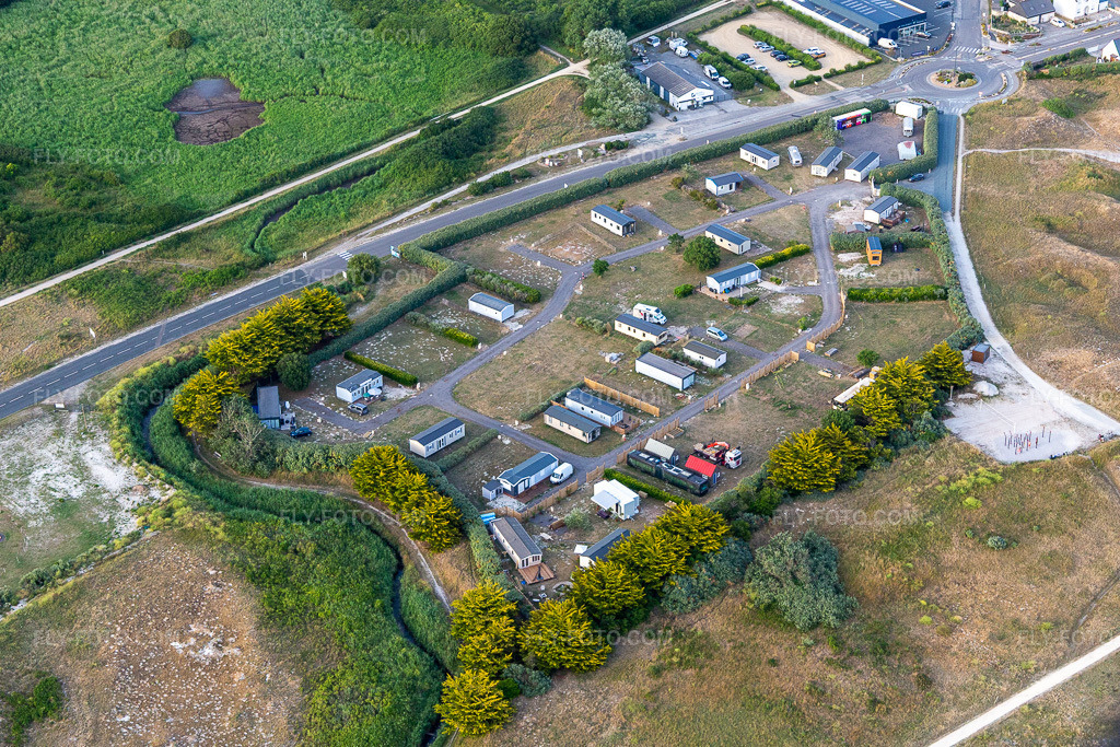 Aerial view: Centre nautique du Guilvine in Guilvinec in the state Finistere, France. – Photo: IMG_132642.jpg taken on 06/17/2022 by Werner Riehm/FLY-FOTO.com – Resolution of the original: 4891 x 3260 px