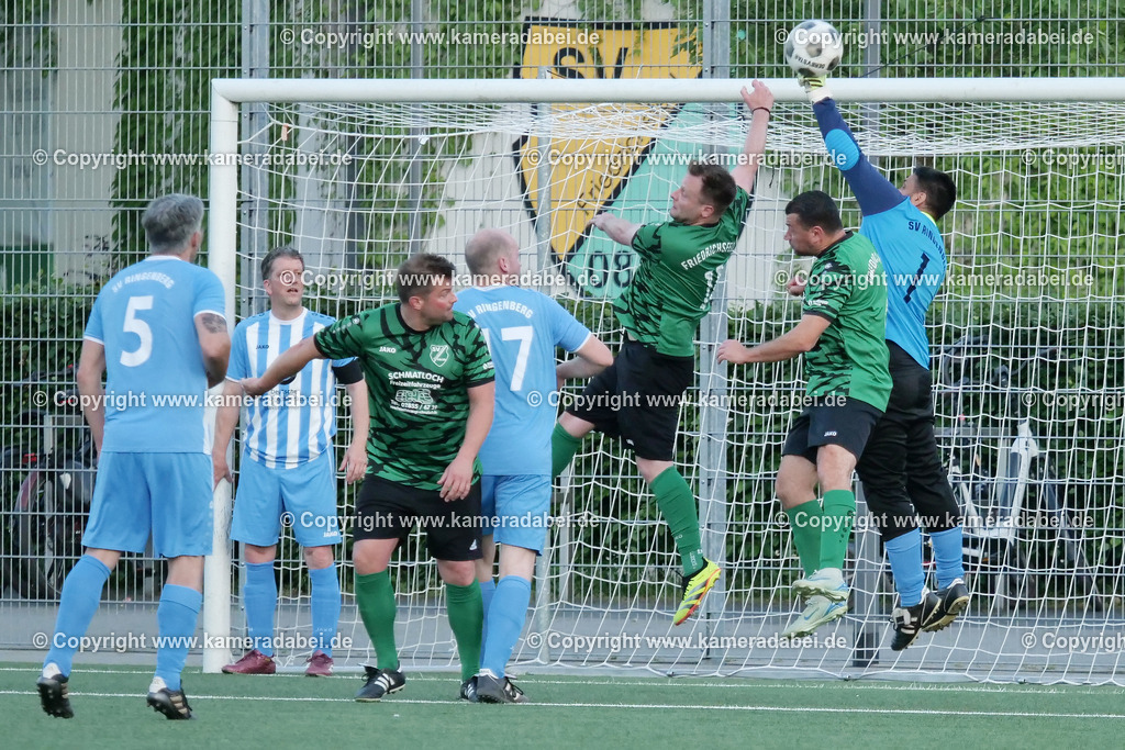 Fußball Kreispokal 25/26 Ü 32 : Spiel um Platz 3 : SV 08/29 Friedrichsfeld - SV Ringenberg AH  2 : 1 | Fußball Kreispokal 25/26 Ü 32 : Spiel um Platz 3 : SV 08/29 Friedrichsfeld - SV Ringenberg AH  2 : 1Spielort : Voerde Friedrichsfeld - Realisiert mit Pictrs.com
