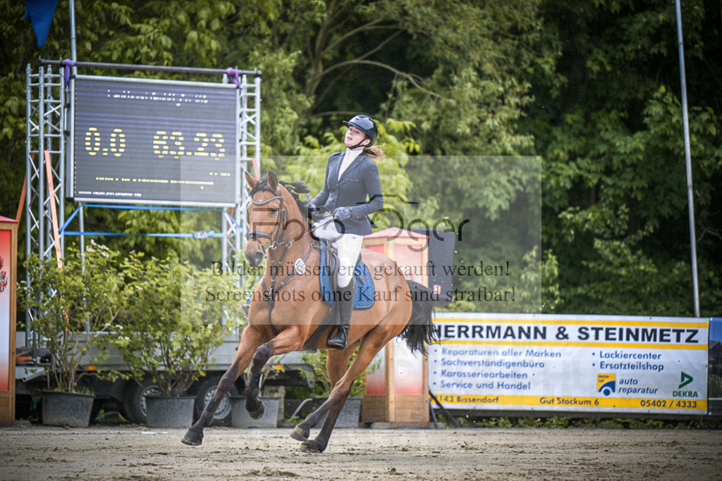 DOS_5074 | Entdecke hochwertige Reitturnierfotos von Foto Oger. Professionell, emotional und authentisch – jetzt Lieblingsmomente im Shop bestellen.Deutschlandweite Turnierfotografie. - Realisiert mit Pictrs.com