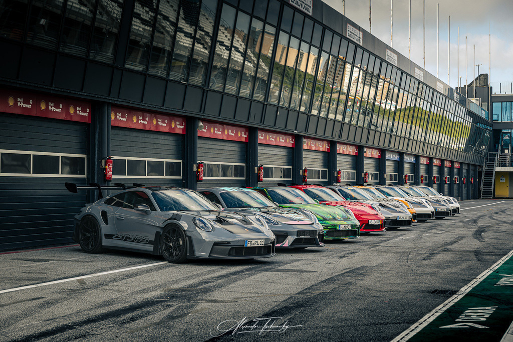 _6PZ6202 _ | Entdecken Sie die faszinierende Welt von Alexander Tschuncky Arts: Kreative Fotografie, atemberaubende Automobilkunst und hochwertiger Bilderdruck. Lassen Sie sich inspirieren! - Realisiert mit Pictrs.com
