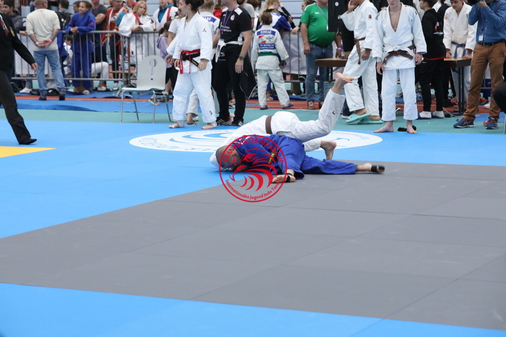 1J7A2828 | Fotos vom Adler Cup - Pictures from Adler Cup

Hier findet Ihr alle Eindrücke und großen Momente der Adler Cup Wochenenden. Here you will find all impressions and great moments of the Adler Cup weekends. - Realisiert mit Pictrs.com