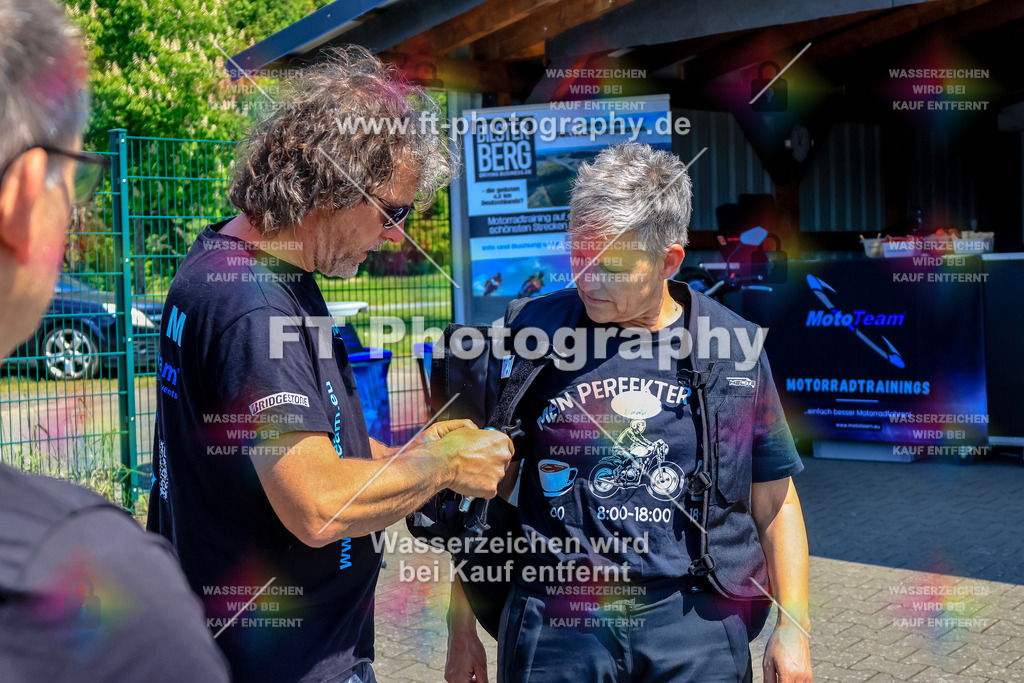 _OTO4256 | Hier findet Ihr Bilder von Touristenfahrten auf der Nürburgring Nordschleife oder von anderen Veranstaltungen die ich besucht habe. Viel Spass beim Durch Schauen 