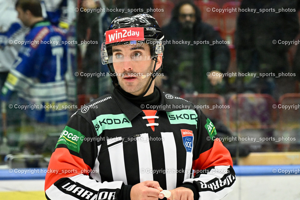 EC IDM Wärmepumpen VSV vs. HCB Südtirol Alperia | STERNAT CHRISTOPH Referee, EC IDM Wärmepumpen VSV vs. HCB Südtirol Alperia, EC IDM Wärmepumpen VSV vs. HCB Südtirol Alperia am 28.12.2025 in Villach (Stadthalle Villach), Austria, (Photo by Bernd Stefan)