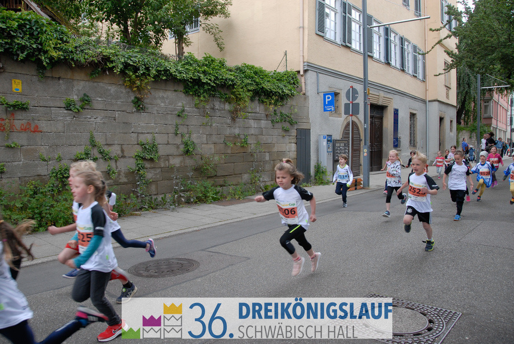 AOK Junior Cup 400m | 3Königslauf 2022 AOK Junior Cup 400m - Realisiert mit Pictrs.com