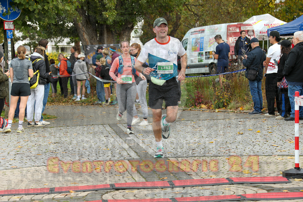 241020_1111_EX1_1392 | Sportfotografie im Rhein-Sieg Kreis, Köln, Bonn, NRW, Rheinland Pfalz, Hessen, etc. Unser Tätigkeitsfeld umfasst den Laufsport vom Volkslauf über den Marathon, Duathlon, Triathon bis zum Ultralauf wie Kölnpfad Ultra oder Schindertrail.