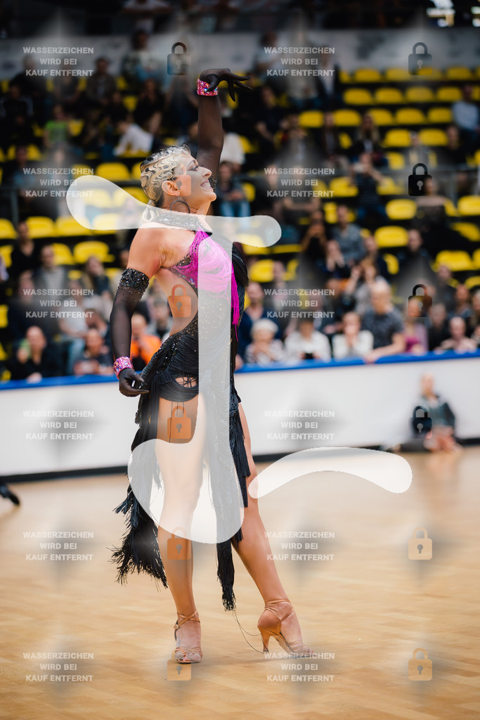 Hessen Tanzt WDSF International Open Latin 5th (29) Vinzenz Dörlitz _ Albena Daskalova (TD TSC Düsseldorf Rot-Weiß)-2025-05-18-5367 | Webshop for digital downloads and prints of dance sport, event & show photographer Julian Link - Realisiert mit Pictrs.com