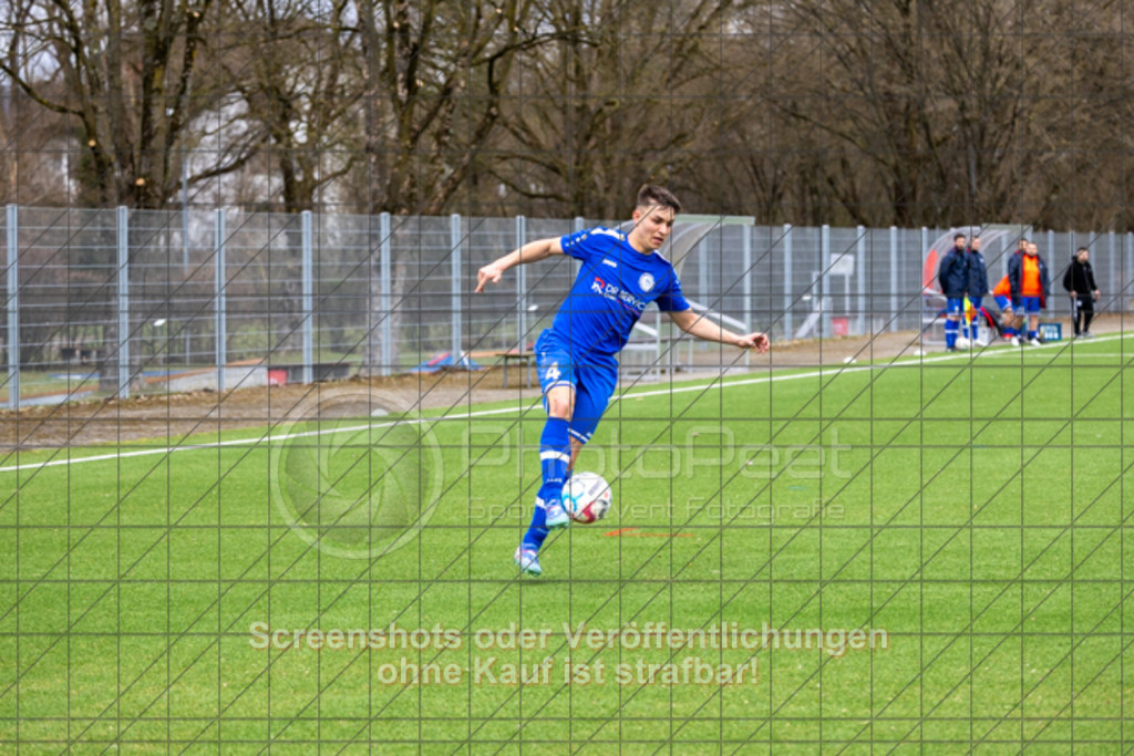 20250323_133551_0122 | #,VfR Süßen II (blau) vs. FTSV Bad Ditzenbach-Gosbach II (weiß/rot), Fussball, Kreisliga B10 - Bezirk Neckar/Fils, 19. Spieltag, Saison 2024/2025, Kunstrasensportplatz, An der Lauter 10, 73079 Süßen, 23.03.2025 - 13:00 Uhr,Foto: PhotoPeet-Sportfotografie/Peter Harich