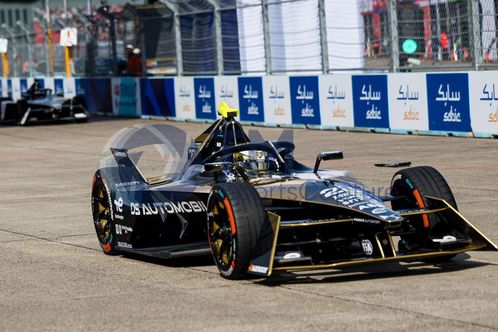 GEPA-20230423-101-147-0187 | BERLIN,GERMANY,23.APR.23 - MOTORSPORTS, FORMEL E - E-Prix of Berlin, Berliner Tempelhof Airport Circuit. Image shows Jean-Eric Vergne (FRA / Penske). 
Photo: GEPA pictures/ Matthias Trinkl