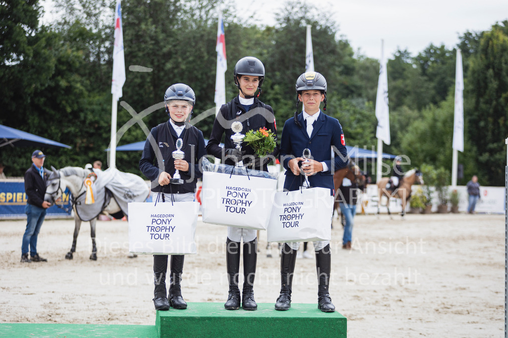 250712_BHO_Pony-L-249 | Deine schönsten Turniermomente als professionelle Fotos! Entdecke hochwertige Pferdesport-Fotografie im Online-Shop. Jetzt Fotos finden & bestellen!