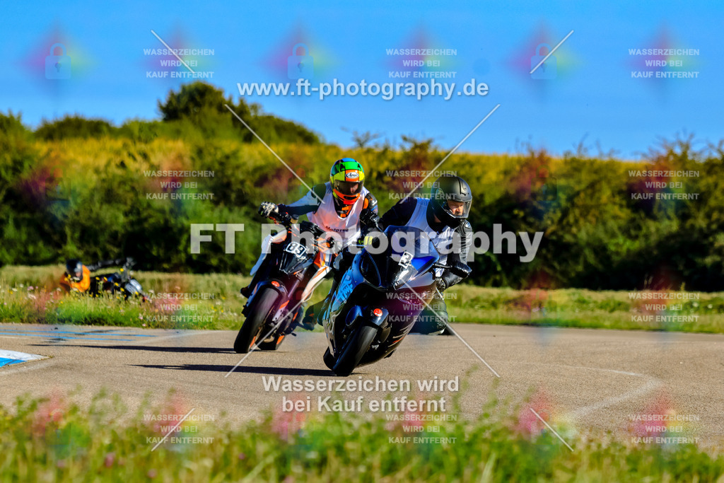 003-1857 | Hier findet Ihr Bilder von Touristenfahrten auf der Nürburgring Nordschleife oder von anderen Veranstaltungen die ich besucht habe. Viel Spass beim Durch Schauen 
