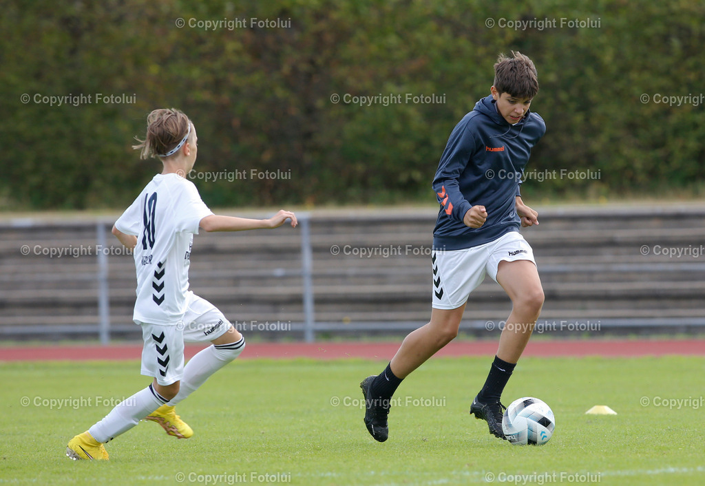 FUSBALLCAMPHERWIGDRECHSEL_29 | bilder, linz, photo, foto, fussball, sport, fotolui, bundesliga