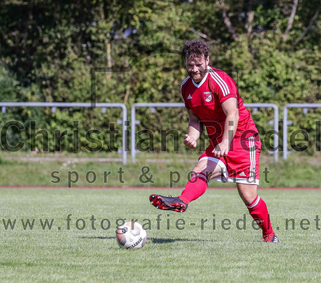 2023-09-02_059_SG_Markt_Schwaben_II_gegen_SV_Internationale_Taufkirchen_II | Markt Schwaben, Deutschland, 02.09.2023:
Fußball, C-Klasse 2023 / 2024, 3. Spieltag, (SG) Markt Schwaben II gegen SV Internationale Taufkirchen II, Endergebnis: 6:2

Jonas Henkel (SG Markt Schwaben, #18)

Foto: Christian Riedel / fotografie-riedel.net