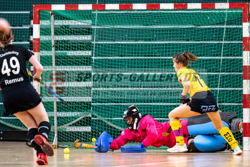 AKa 2.Buli Damen SCC - MHC 2-6 28.11.25 SG-0695 | Hockey,Sport,Fieldhockey,1.Bundesliga,2.Bundesliga,Sportfotografie,Shop,Sportphotography,Feldhockey,Hockeyliga