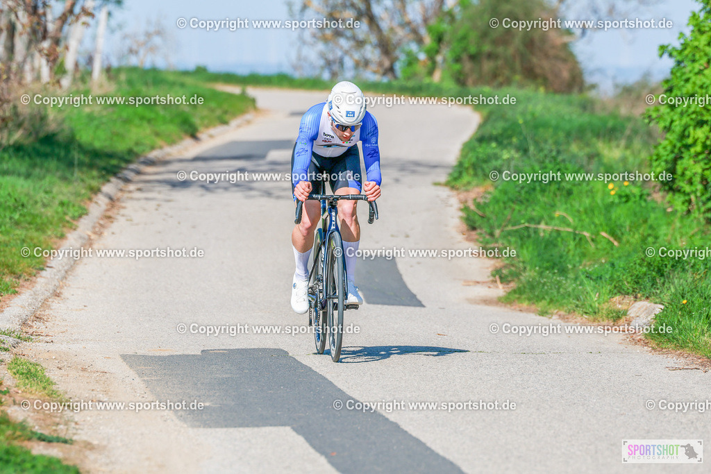 516_AR7_4267 | Neusiedlersee Radmarathon 2026@sportshot_your_pictrs #yourpictures#roadtowm2029 #nrm #neusiedlerseeradmarathon #neusiedlersee #neusiedlerseetourismus #burgenland #mörbisch #nrm26 #burgenlandtourismus #voglundco #poweredbyburgenlandtourismus #radsport #rad #marathon #ucigranfondo #visitburgenland #ucigranfondoworldseries