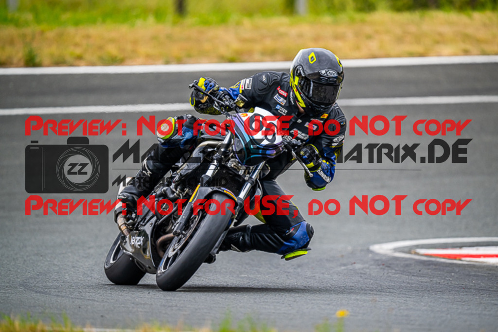 MaZZes_Fotomatrix_20230721_6007705_1600 | TWIN CUP