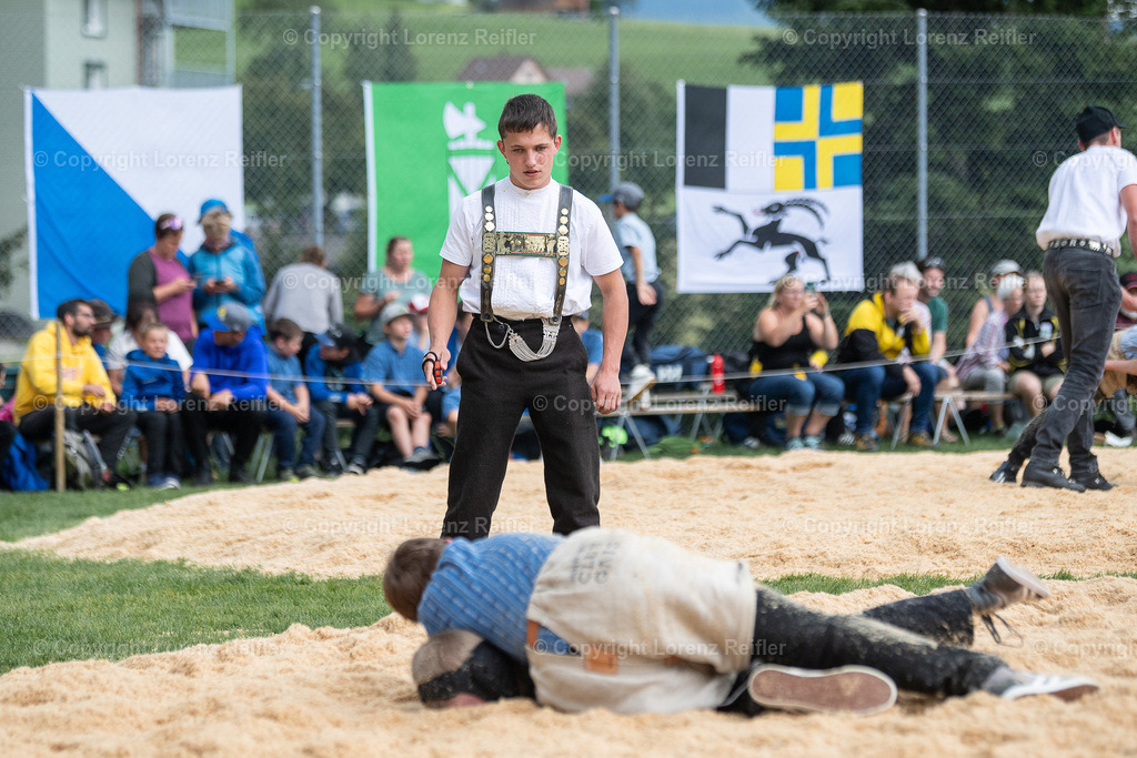 Schwingen -  Appenzeller Kantonal Nachwuchsschwingertag 2024 | Hundwil, 6.7.24, Schwingen - Appenzeller Kantonal Nachwuchsschwingertag.