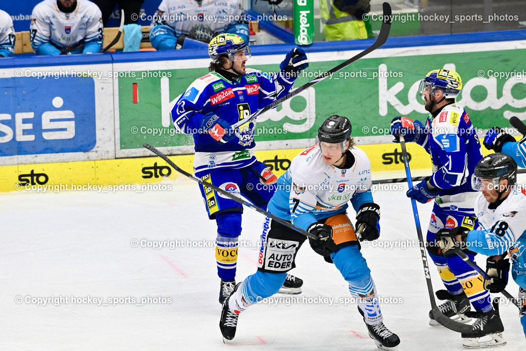 EC IDM Wärmepumpen VSV vs. Steinbach Black Wings Linz | #13 Adam Helewka EC VSV, #7 Brian Lebler Black Wings Linz, #71 Steven Strong EC VSV, #18 Ken Ograjensek Black Wings Linz, EC IDM Wärmepumpen VSV vs. Steinbach Black Wings Linz, EC IDM Wärmepumpen VSV vs. Steinbach Black Wings Linz am 23.01.2026 in Villach (Stadthalle Villach), Austria, (Photo by Bernd Stefan)