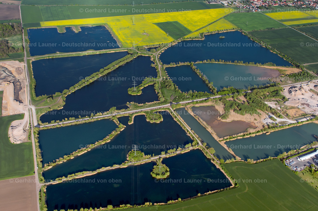 4026114 | ERFURT 06.05.2020 Uferbereichs- Landschaft am Gebiet der Seenkette Reihersee, Storchensee, Neuer Kiessee im Ortsteil Mittelhausen in Erfurt im Bundesland Thüringen, Deutschland. Weiterführende Informationen bei: Landesanglerverband Thüringen e.V.. // Waterfront landscape on the lake Reihersee, Storchensee, Neuer Kiessee in the district Mittelhausen in Erfurt in the state Thuringia, Germany. Further information at: Landesanglerverband Thueringen e.V.. Foto: Gerhard Launer