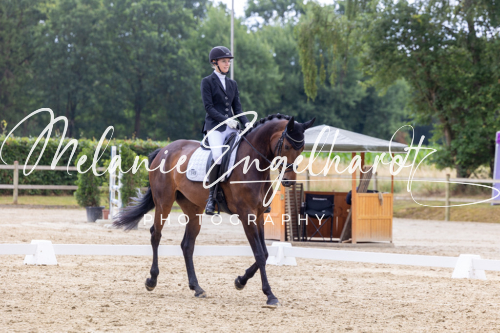 7I8A4857 | melanie-engelhardt-photography - Realisiert mit Pictrs.com