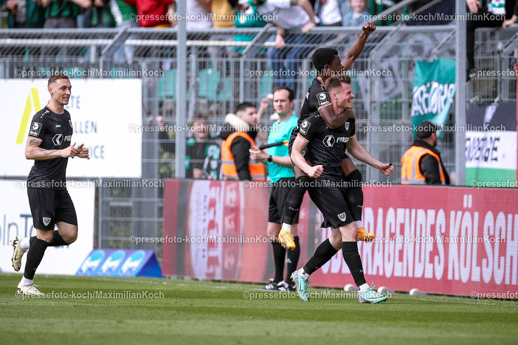 Koe3Liga27042401039 | 27.04.2024, Köln, Fußball, bwin 3. Liga Herren, Sportpark Höhenberg, 35. Spieltag, Saison 2023 2024, FC Viktoria Köln – Preußen Münster: Torjubel nach dem 4:3 durch Niko Koulis (Preußen Münster). 
DFB regulations prohibit any use of photographs as image sequences and or quasi-video.