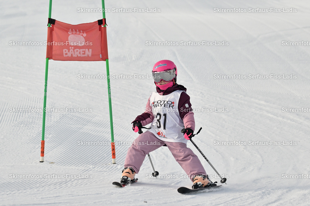 SRS_19.12.2025_0093 | SRS_19.12.2025_0093 - Realisiert mit Pictrs.com